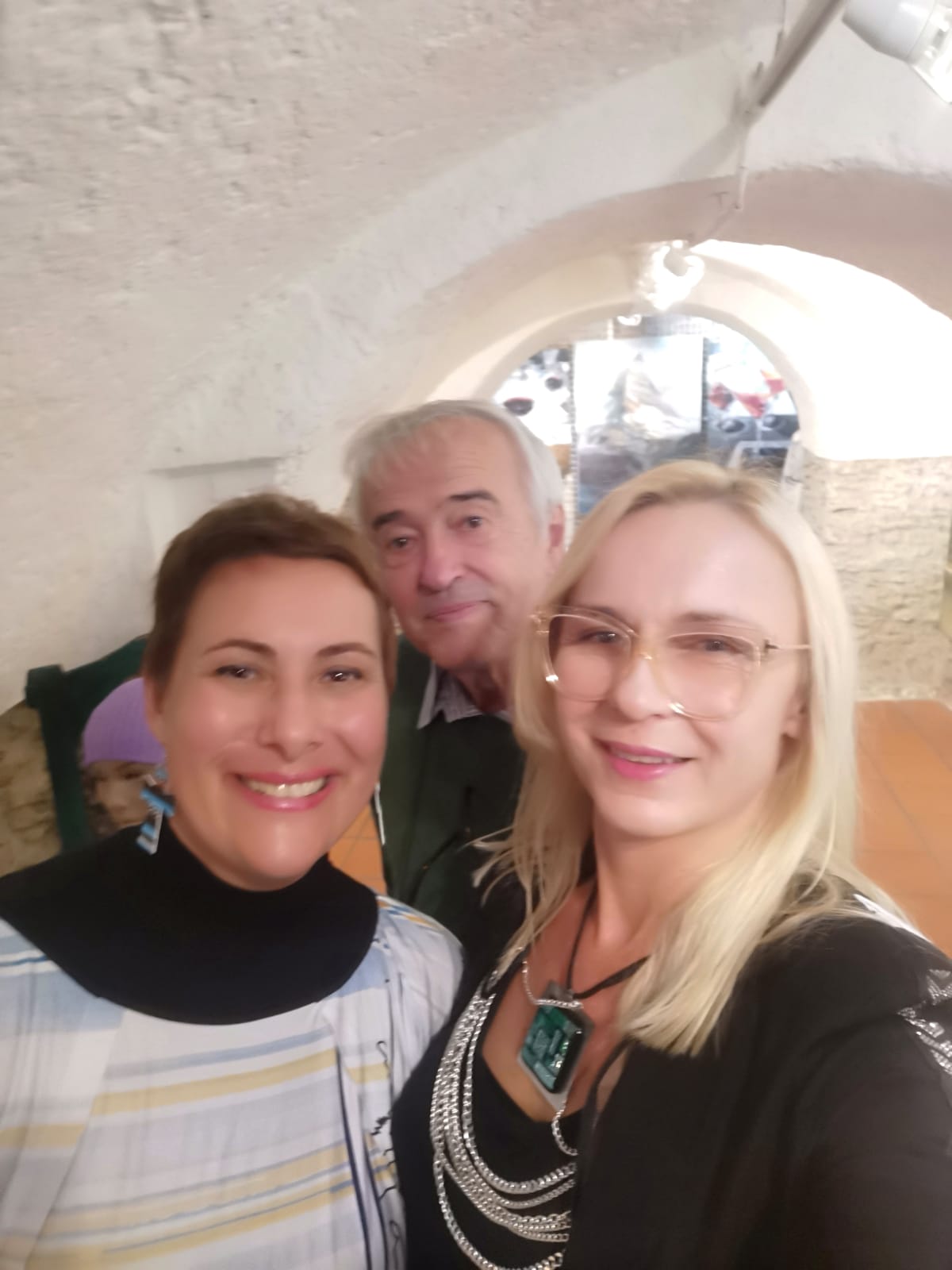 ambervittoria wepresent9Passersby a poem